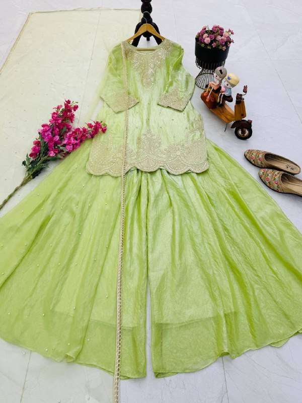 ZC 8009 SILK BEAUTIFUL DESIGNER LOOK PARTY WEAR LADIES SUIT