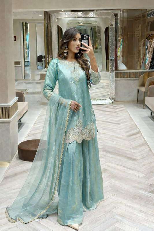 ZC 8009 SILK BEAUTIFUL DESIGNER LOOK PARTY WEAR LADIES SUIT