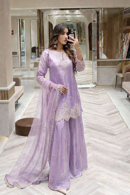 ZC 8009 SILK BEAUTIFUL DESIGNER LOOK PARTY WEAR LADIES SUIT