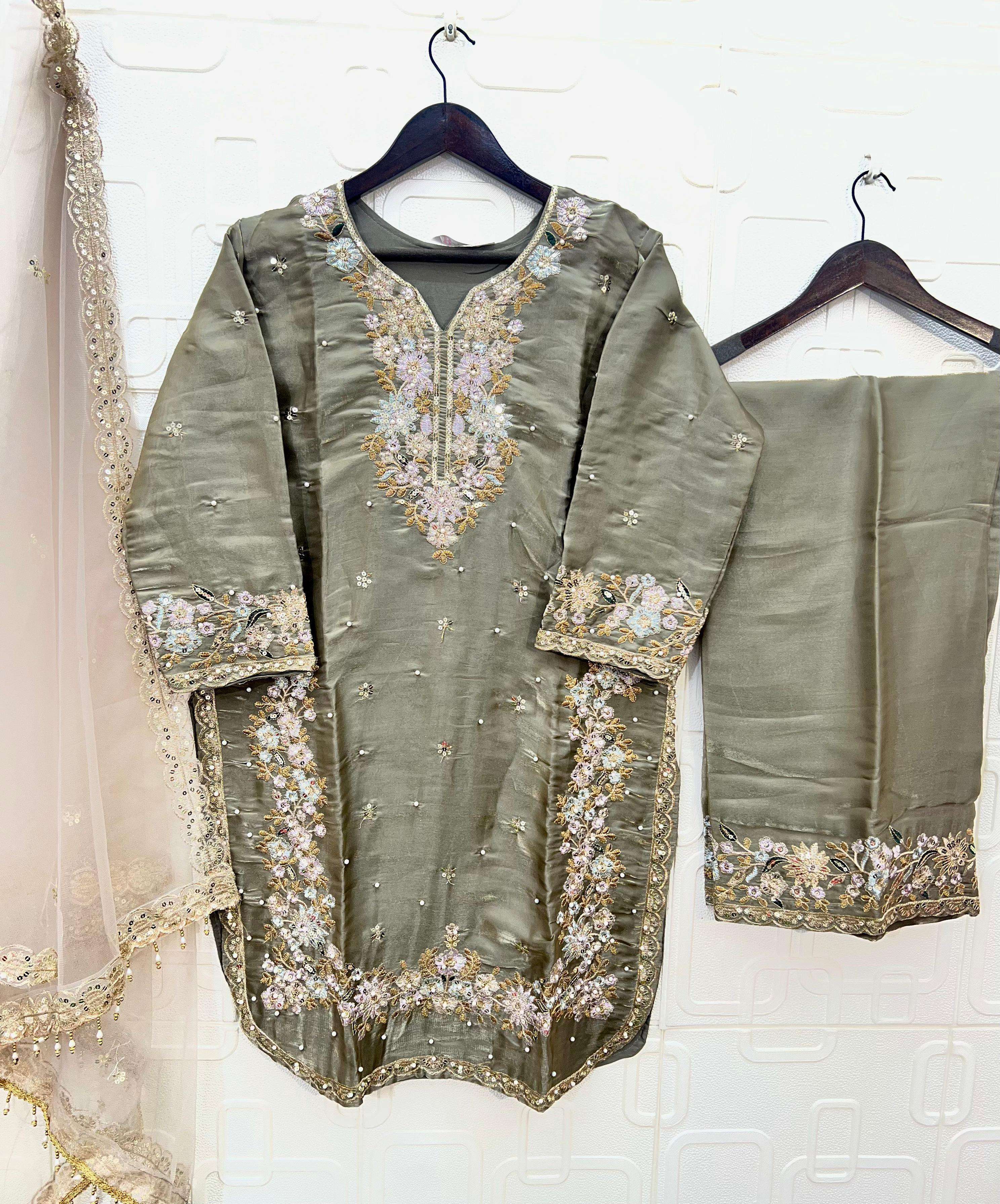 BILQIS B 252  A TO D JIMI CHU SILK HEAVY EMBROIDERD DESIGNER READY MADE PAKISTANI SUIT