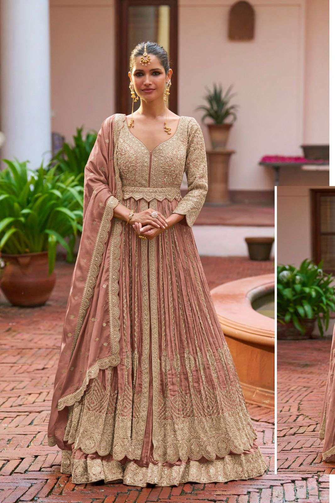 GULKAYRA DESIGNER MEENAT HEAVY ELEGANT DESIGNER WEDDING WEAR LADIES SUIT