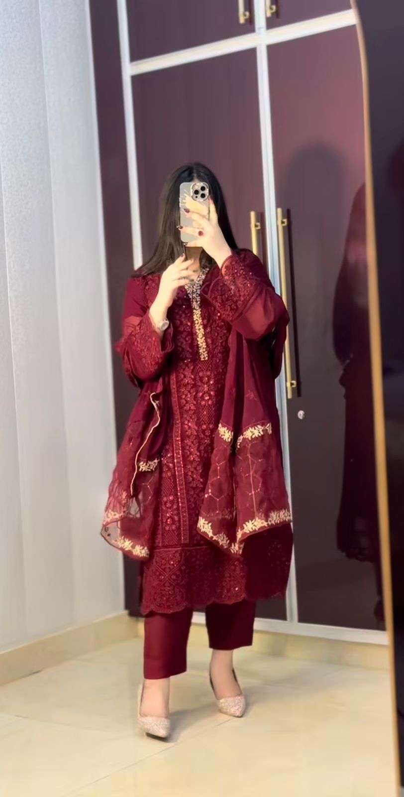 JF 001 GEORGETTE EMBROIDERY DESIGNER BEAUTIFUL LOOK SUIT