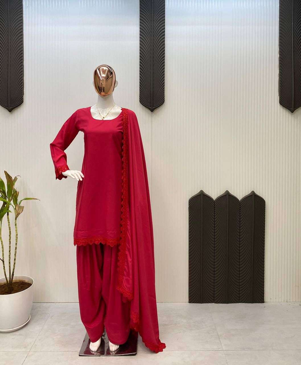 LG 1947 CREPE MAROON SHADE PREETY LOOK DESIGNER FARSI SALWAR SUIT