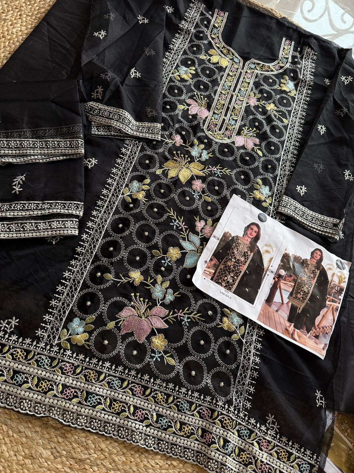 MEHBOOB  TEX D NO 1511 ORGANZA EMBROIDERY DESIGNER PAKISTANI SUIT