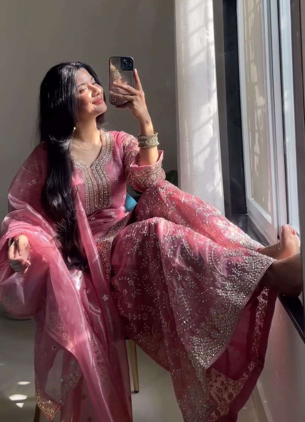 PD 1139 JIMMY CHOO SILK BEAUTIFUL PARTY WEAR LOOK DESIGNER LADIES SUIT