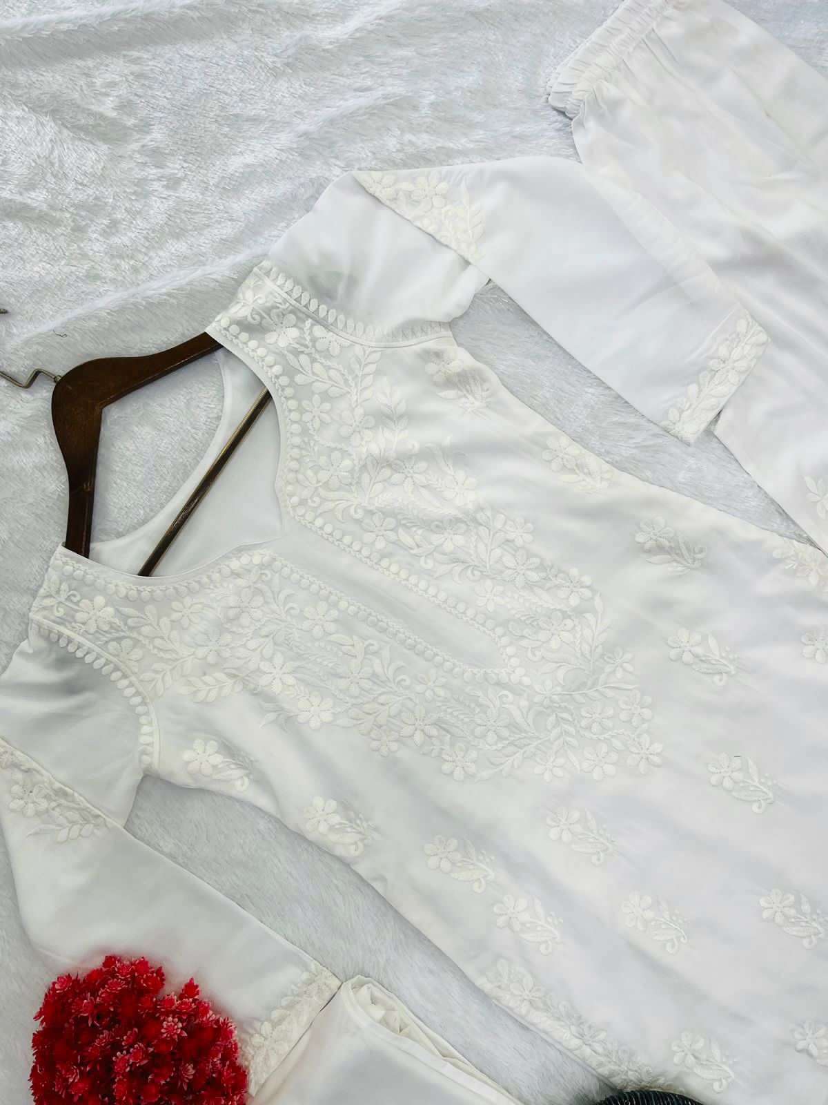 BE 125 MUSLIN PREETY LOOKS LADIES TOP PLAZZO AND DUPATTA SET 