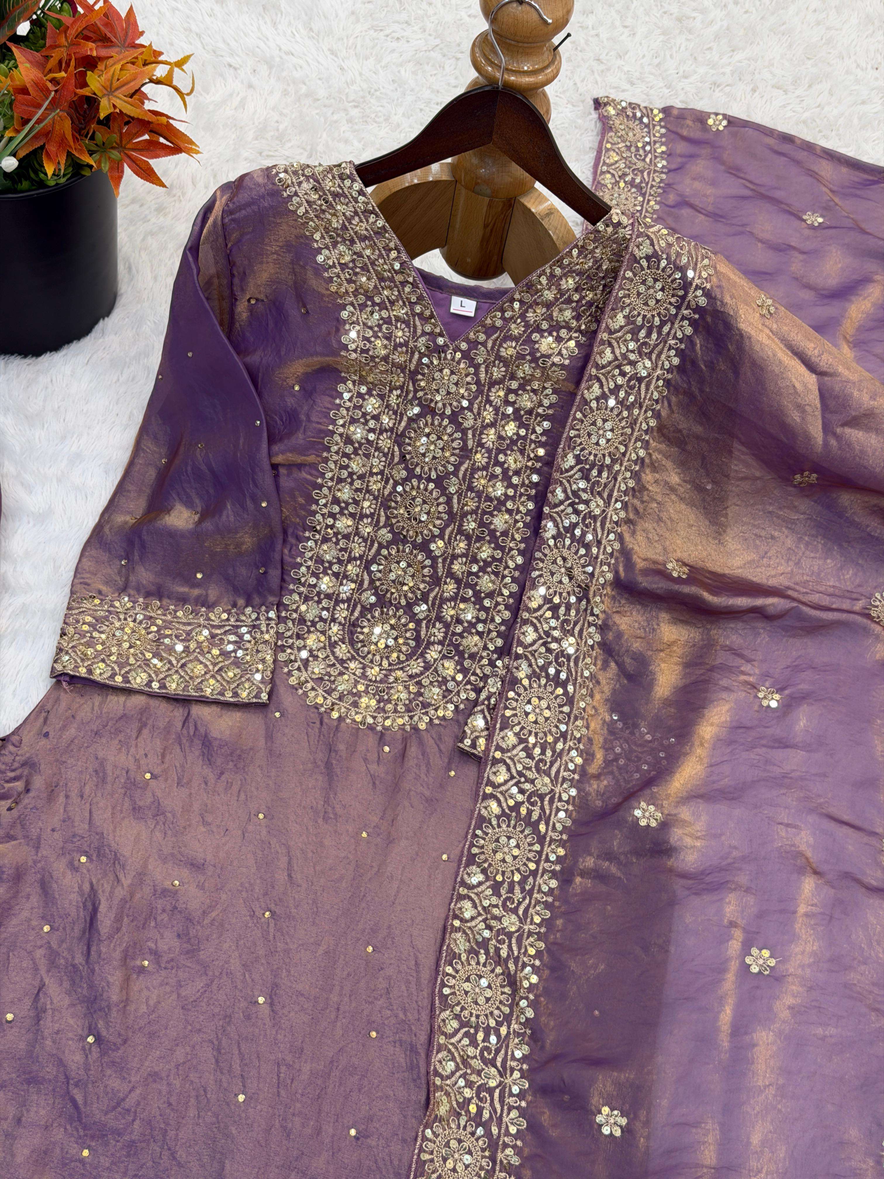 JF 040 SILK BEAUTIFUL DESIGNER PARTY WEAR LOOK DESIGNER SUIT