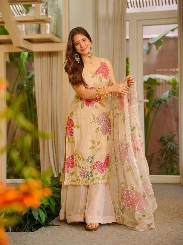 KD 1592 ORGANZA SILK BEAUTIFUL DESIGNER LOOK FESTIVE WEAR LADIES SUIT