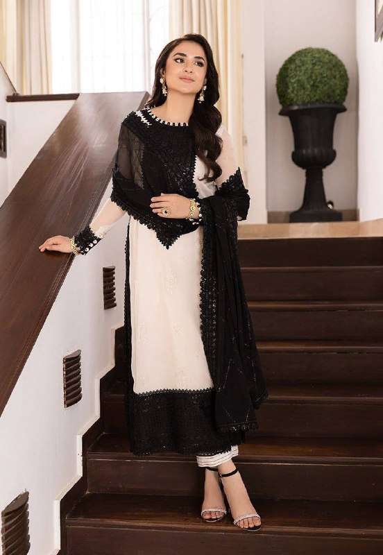KD 1593 BEAUTIFUL PAKISTANI STYLE DESIGNER LOOK LADIES SUIT