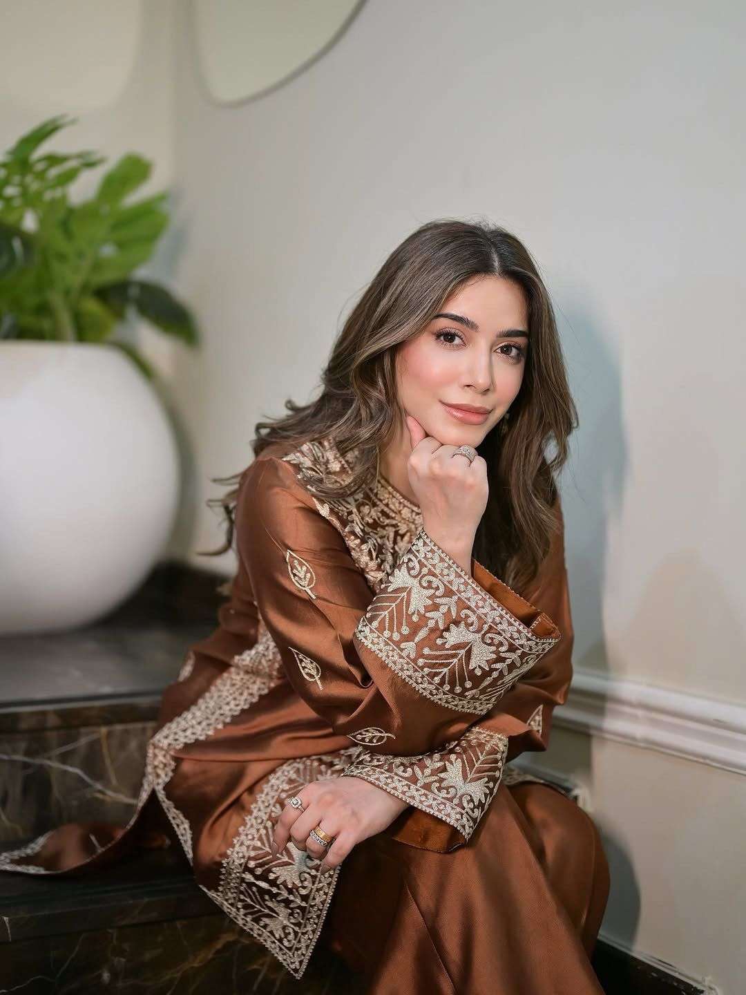 LADY LOOK 016 SILK WITH FANCY DESIGNER PAKISTANI STYLE SUIT