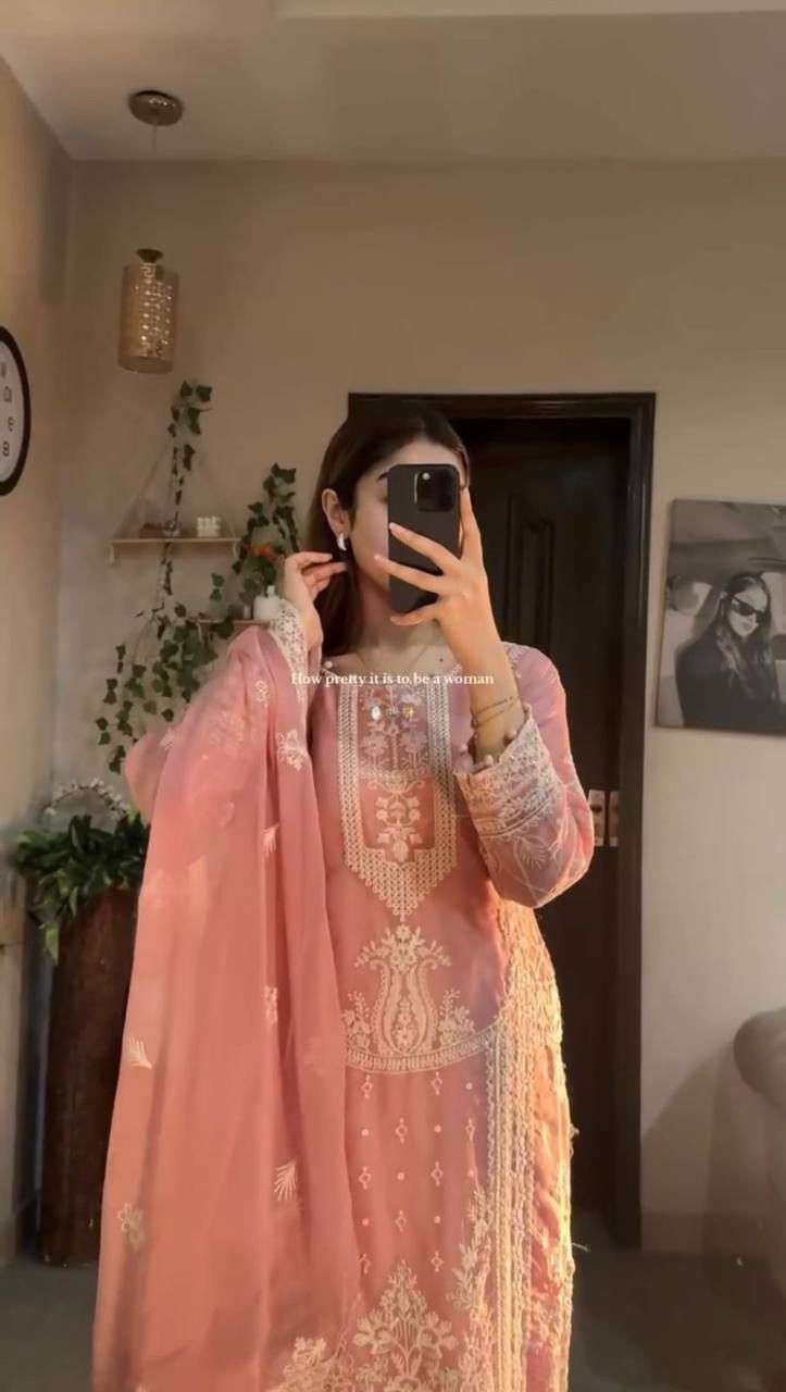 LG 2003 GEORGETTE BEAUTIFUL DESIGNER LOOK PARTY WEAR LADIES SUIT