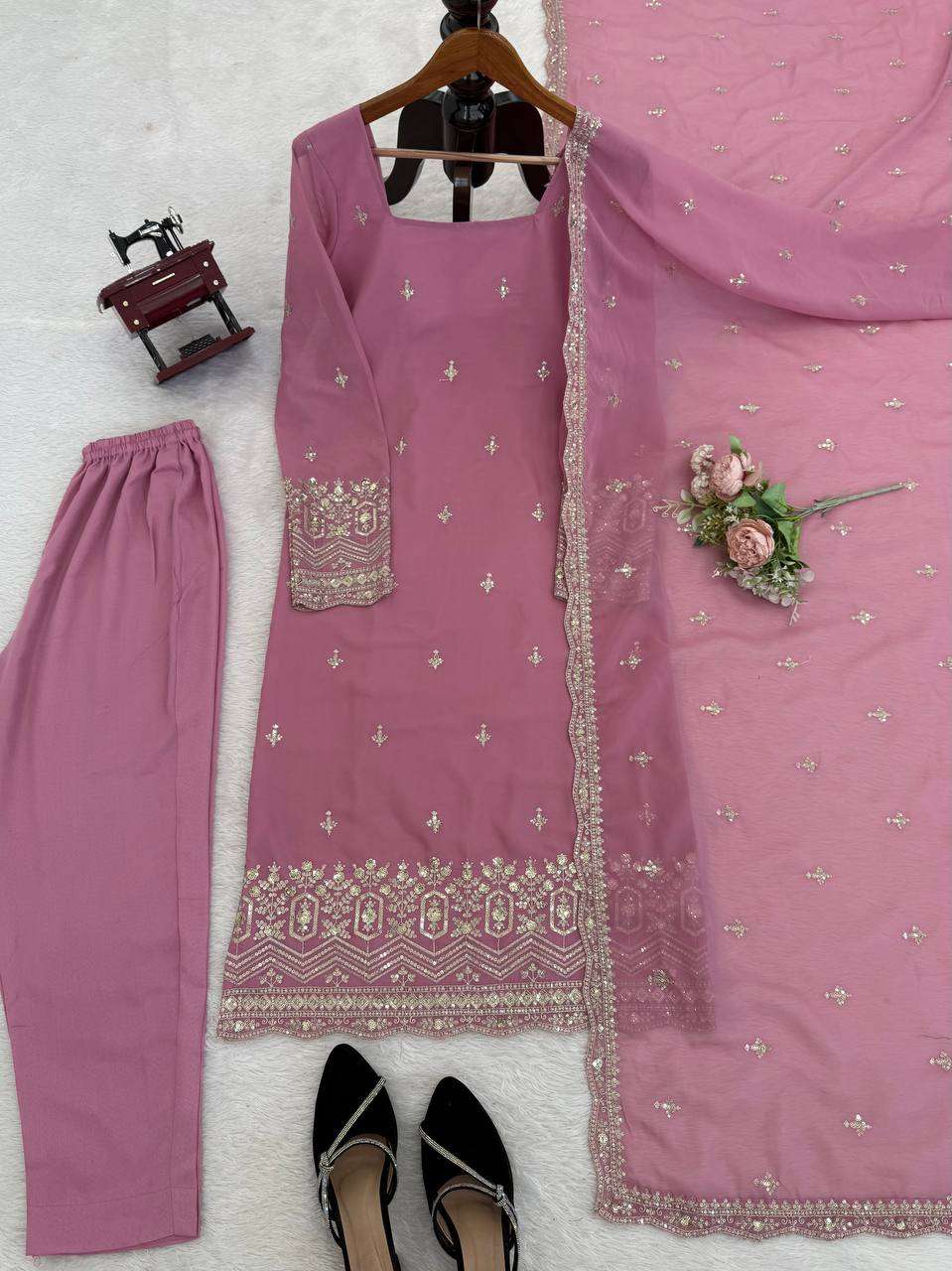 RTC 5947 GEORGETTE PREETY LOOK DESIGNER LADIES FESTIVE WEAR SUIT
