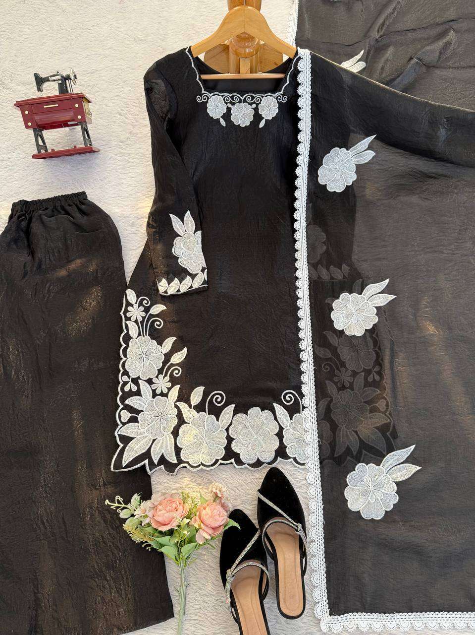 RTC 6000 SILK FANCY EMBROIDERY WORK PAKISTANI STYLE LADIES FESTIVE WEAR SUIT