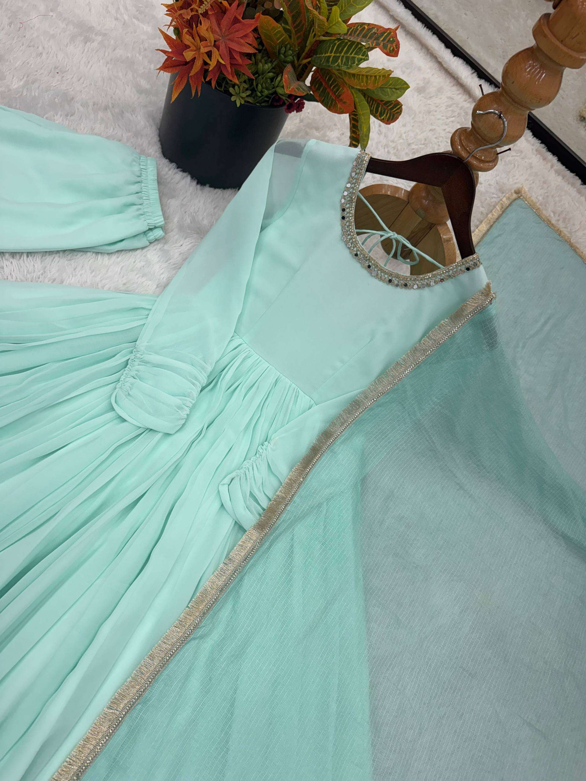 ZF 5020 GEORGETTE PREETY LOOK DESIGNER LADIES ANARKALI STYLE GOWN SUIT