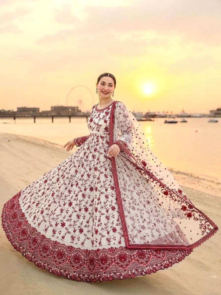 AD 227 GEORGETTE DESIGNER DESIGNER WORK EID WEAR LONG GOWN STYLE PAKISTANI SUIT