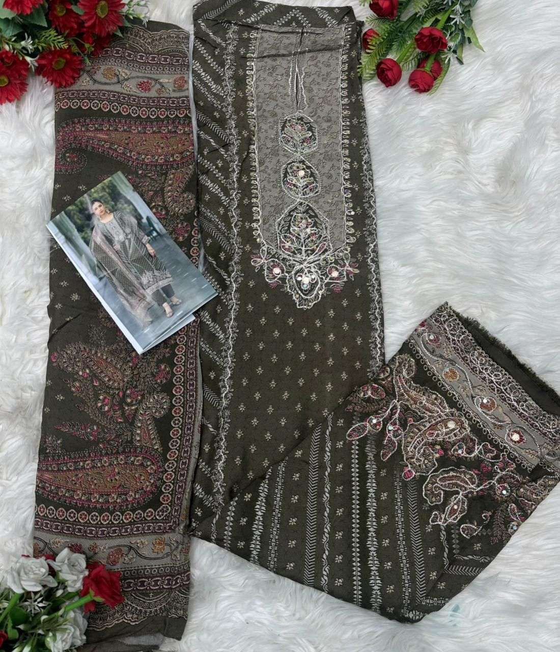 AMRUTVELA AT 161 VISCOSE MUSLIN DIGITAL PRINT WITH HAND WORK DESIGNER SUIT