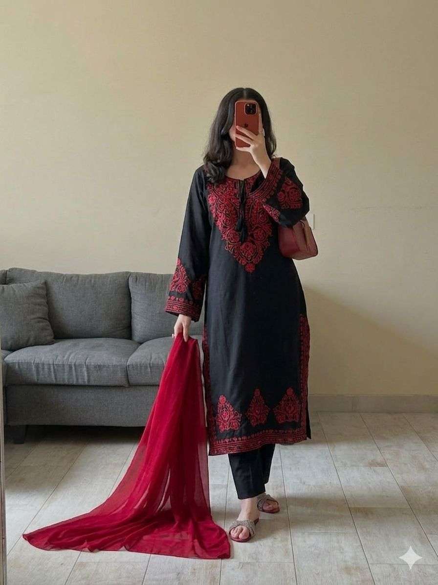 BE 386 SILK PREETY LOOK DESIGNER WEAR FUNCTION WEAR LADIES SUIT