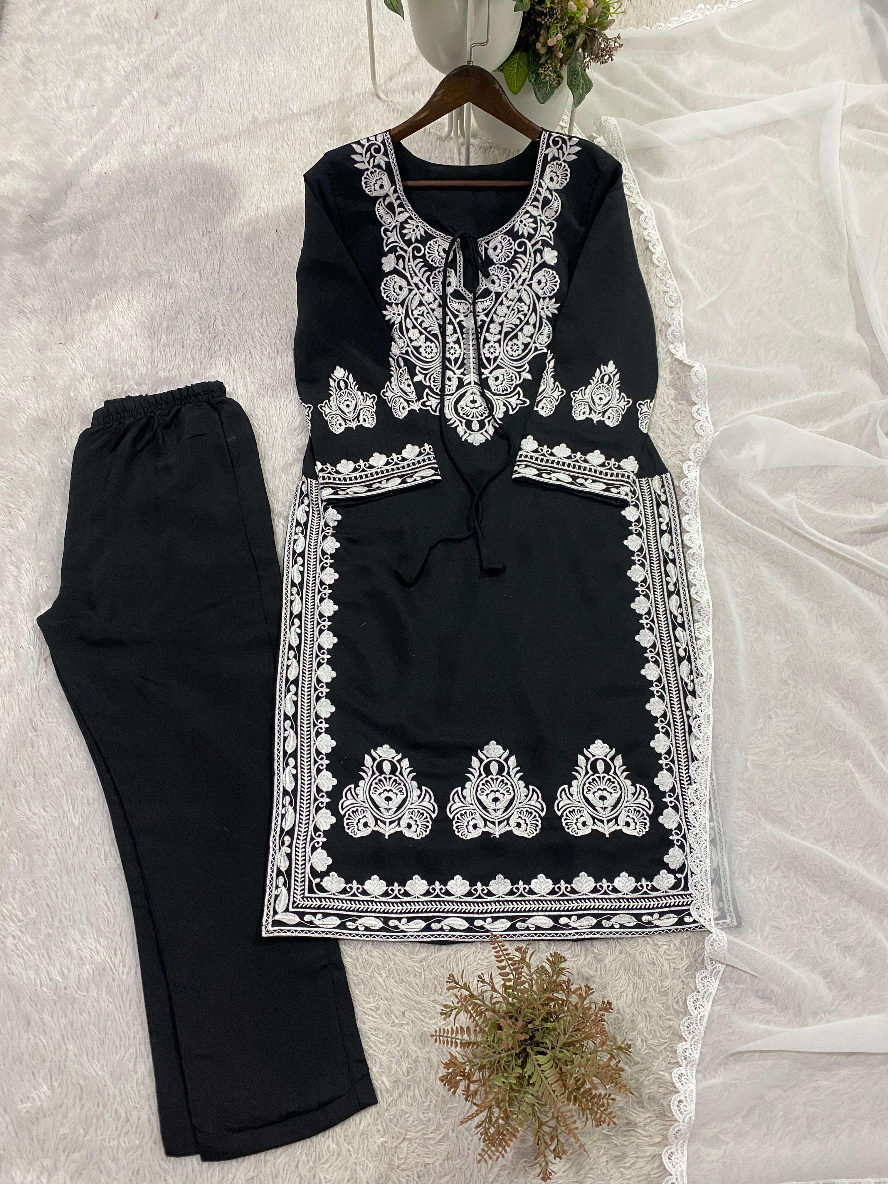 BE 386 SILK PREETY LOOK DESIGNER WEAR FUNCTION WEAR LADIES SUIT