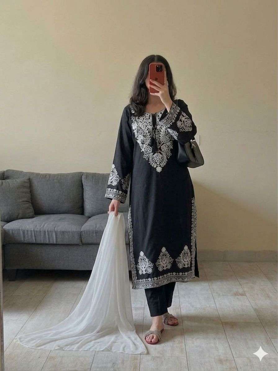 BE 386 SILK PREETY LOOK DESIGNER WEAR FUNCTION WEAR LADIES SUIT