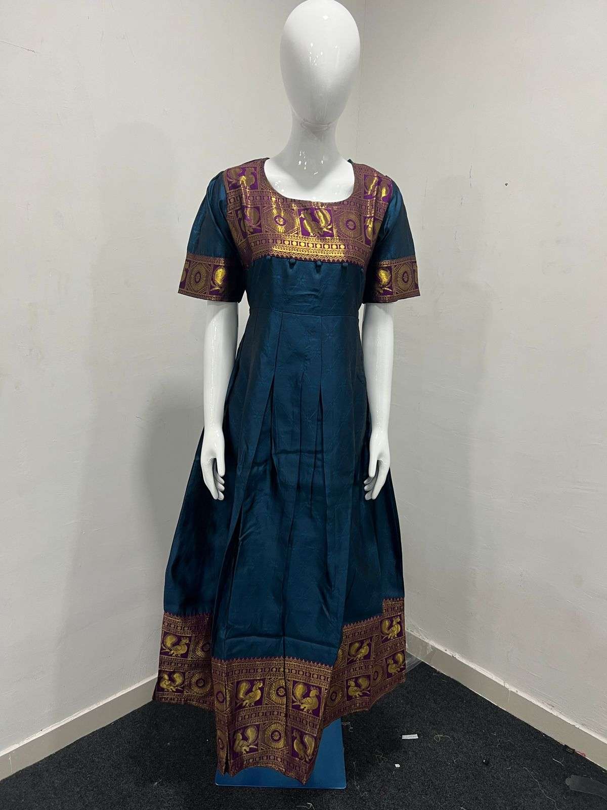 INLI KALYANI GOWN SERIES SILK JACQUARD FESTIVE WEAR LADIES GOWN 