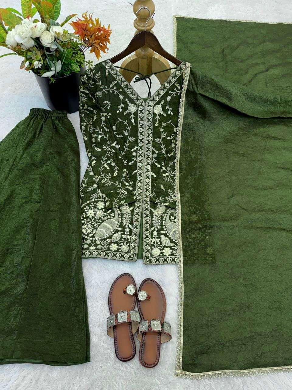 JF 043 SILK HEAVY EMBROIDERD DESIGNER PARTY WEAR LADIES SUIT