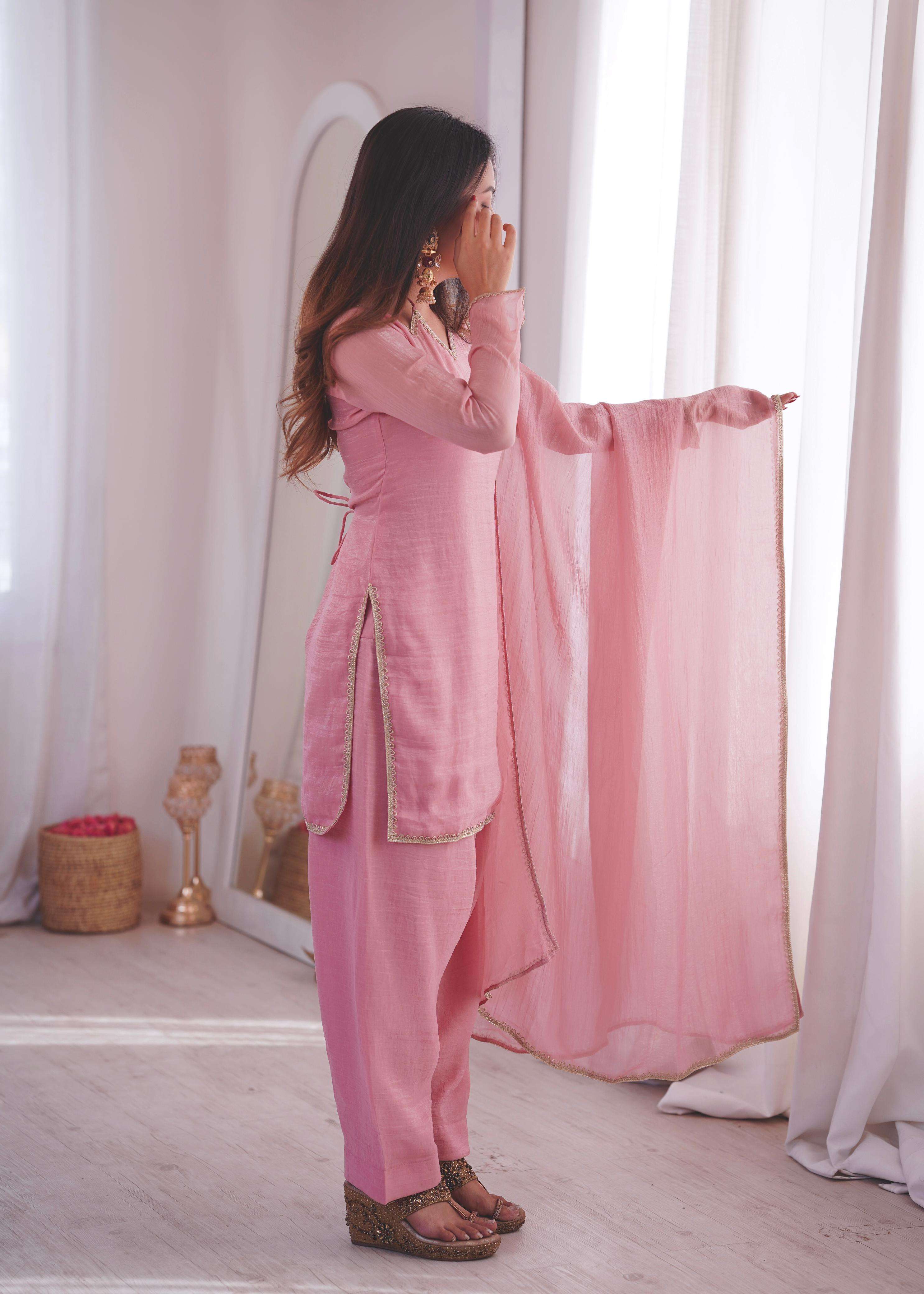 JF 045 SILK PREETY LOOK DESIGNER LADIES PARTY WEAR LADIES SUIT