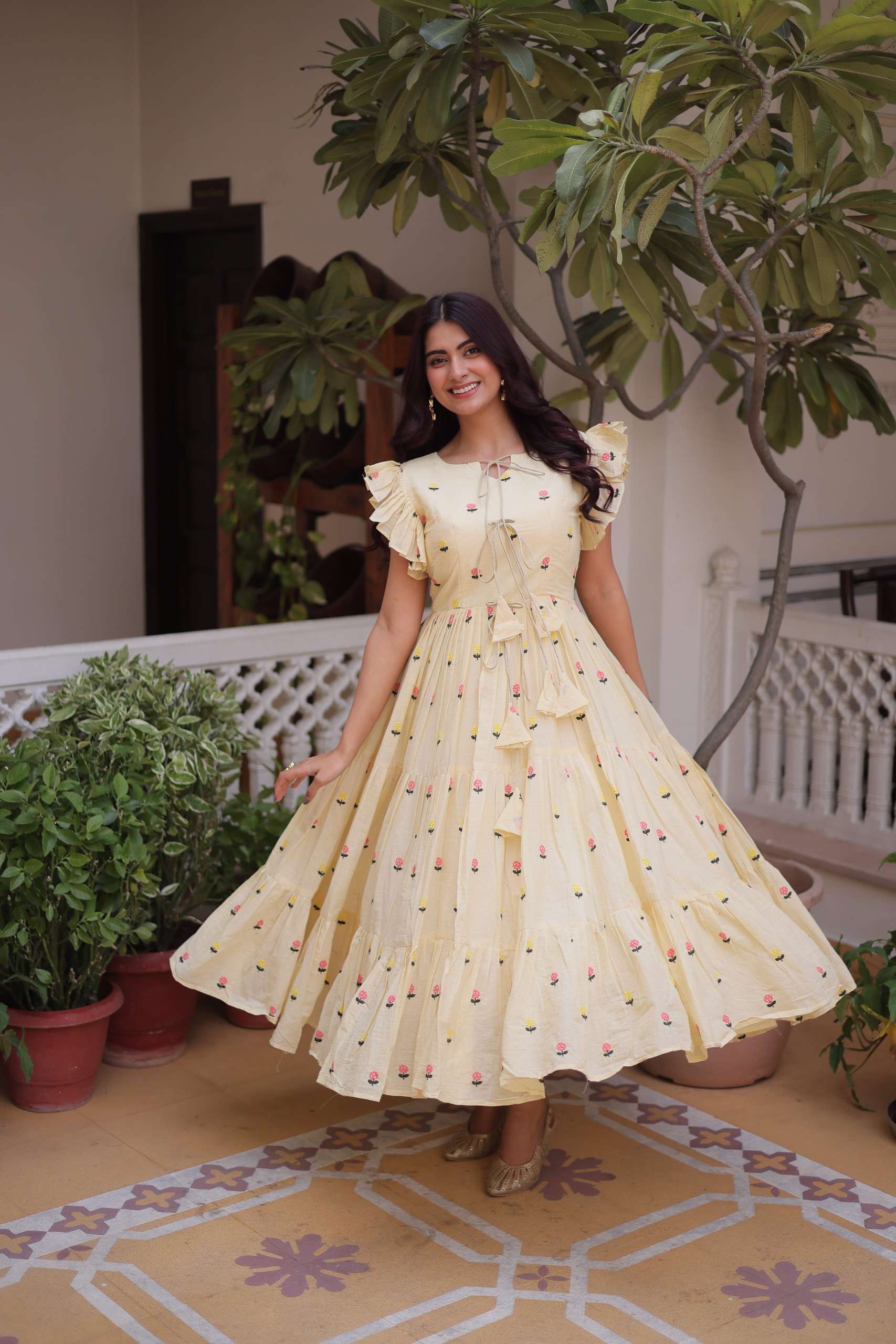 KA 1247 COTTON FANCY PREETY LOOKS SUMMER WEAR LADIES GOWN