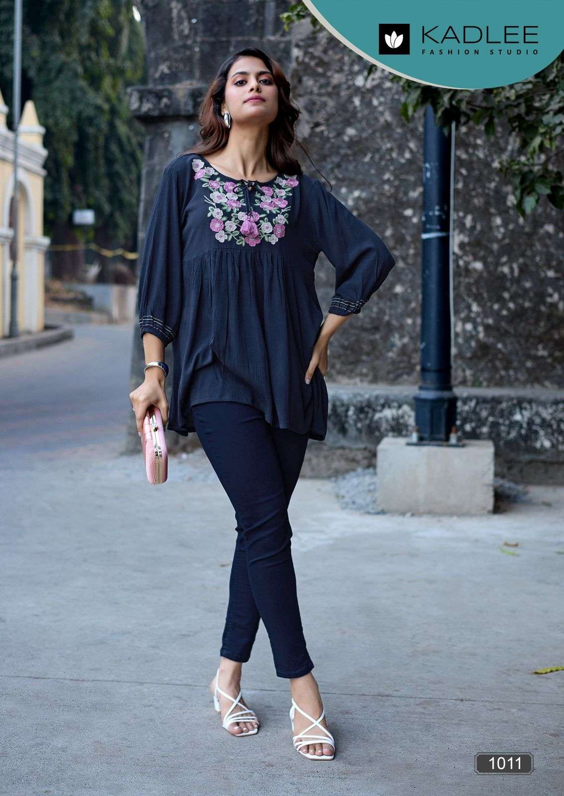KADLEE FASHION CRYSTAL VOL 2 RAYON FANCY WESTERN WEAR LADIES TOP