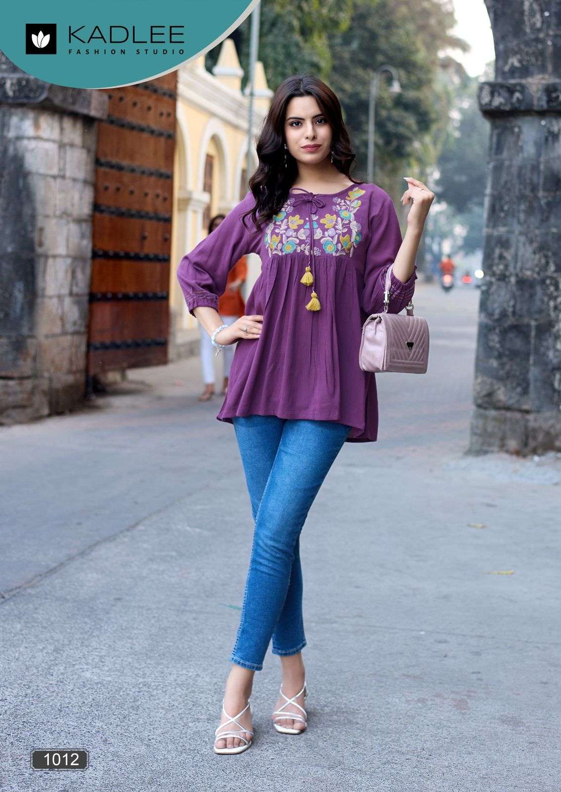 KADLEE FASHION CRYSTAL VOL 2 RAYON FANCY WESTERN WEAR LADIES TOP