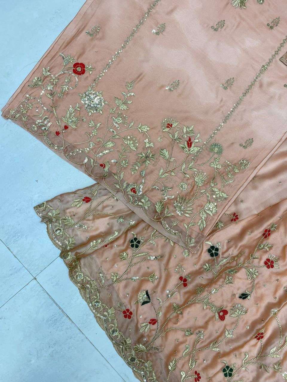 LG 1976 CHINON SEQUENCE DESIGNER WORK WEDDING WEAR LADIES SUIT