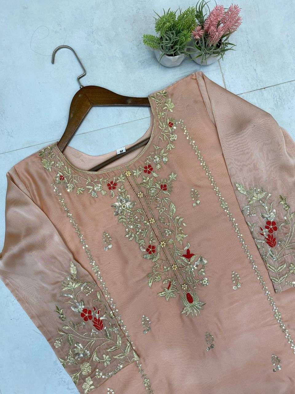 LG 1976 CHINON SEQUENCE DESIGNER WORK WEDDING WEAR LADIES SUIT
