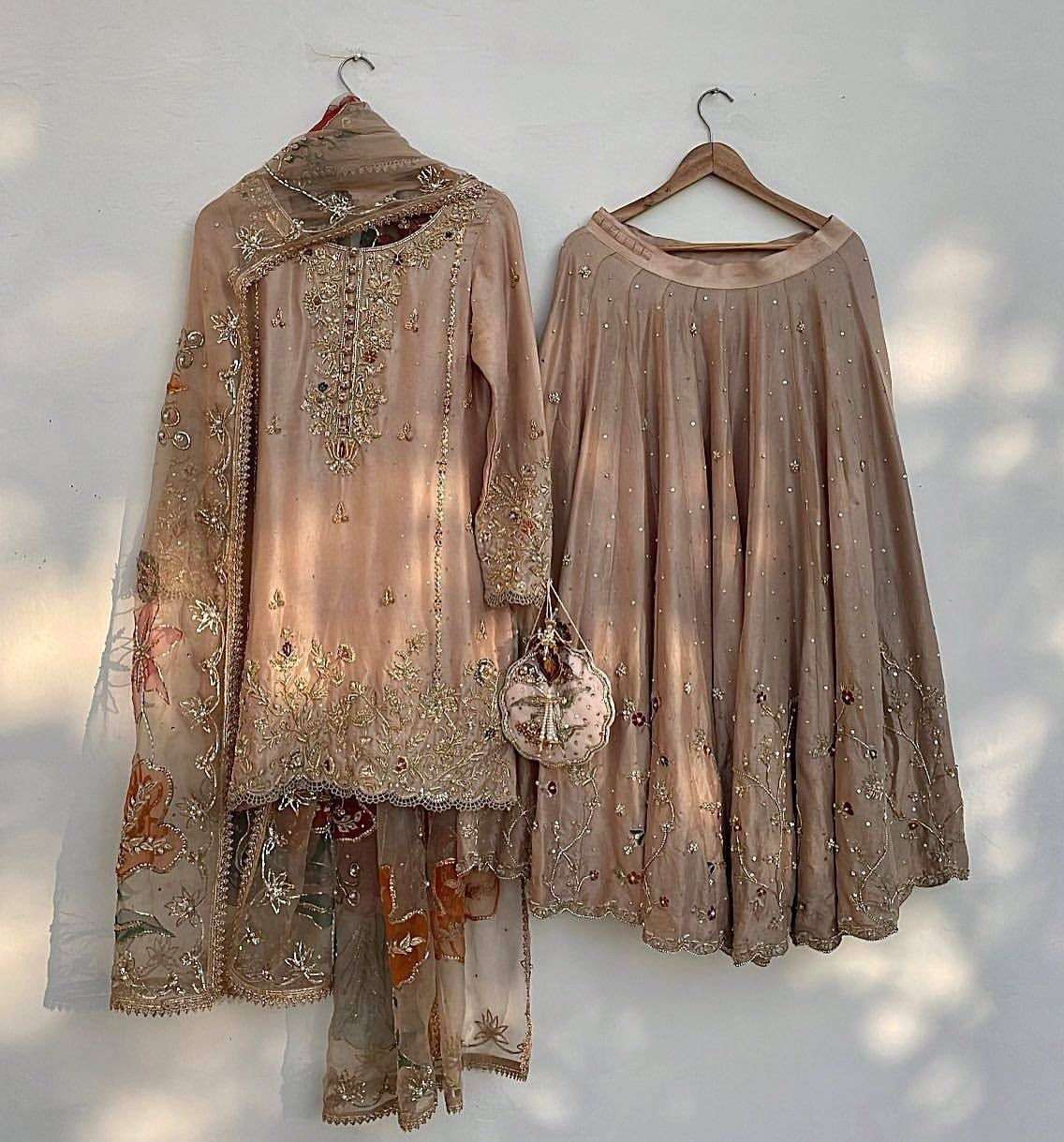 LG 1976 CHINON SEQUENCE DESIGNER WORK WEDDING WEAR LADIES SUIT