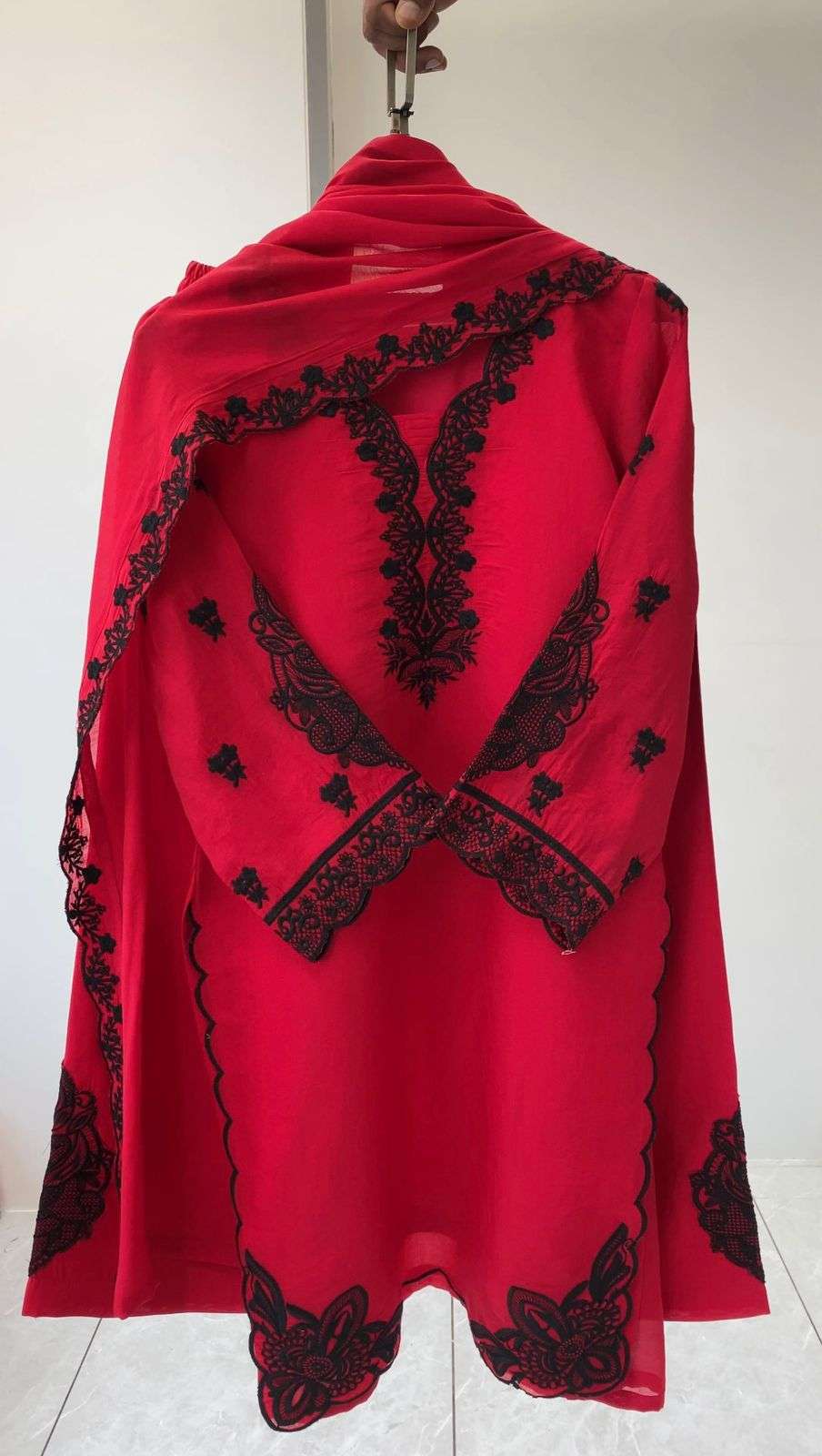 LG 2079 COTTON FANCY EMBROIDERY WORK LADIES PAKISTANI STYLE SUIT
