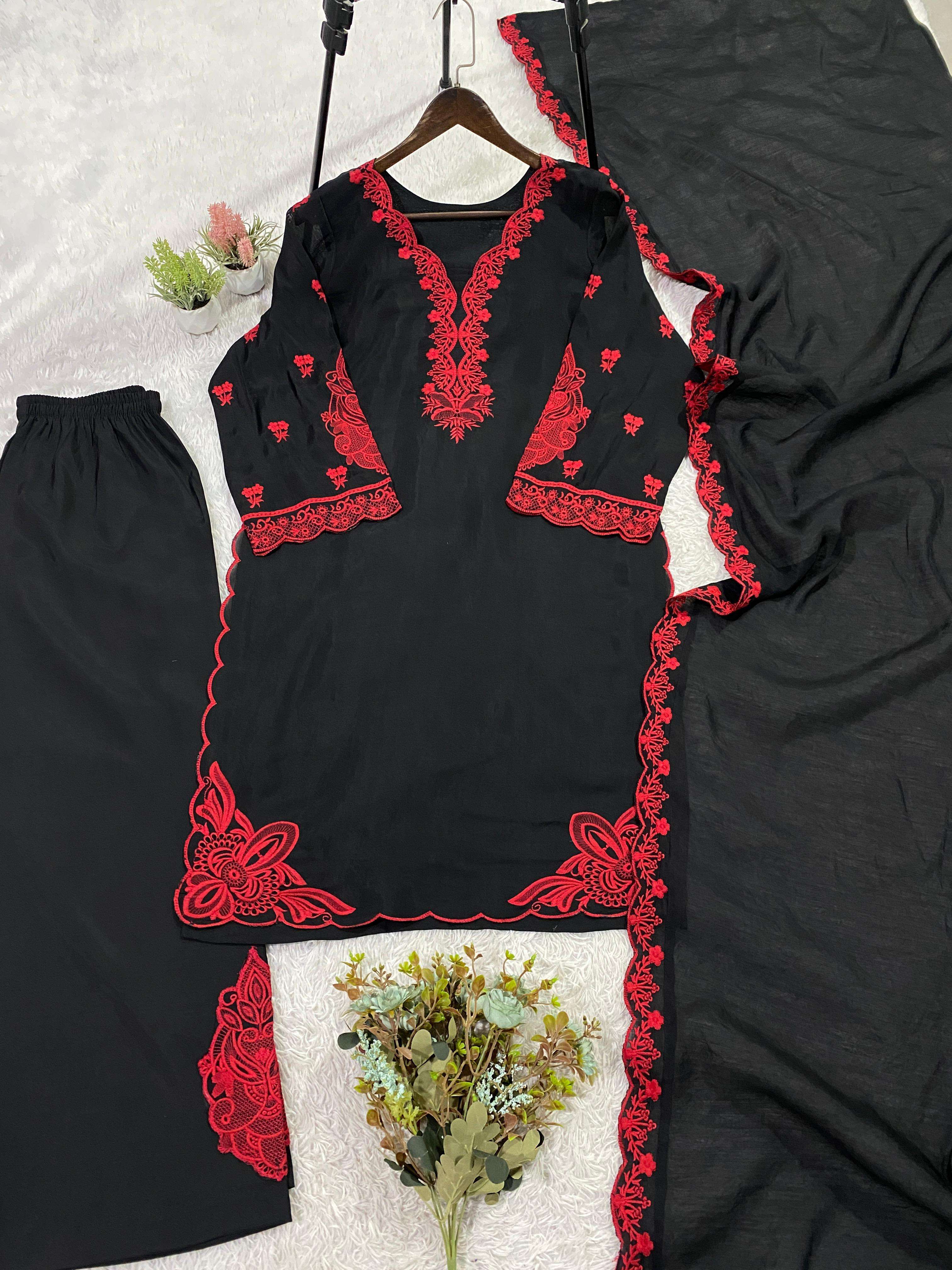 LG 2079 COTTON FANCY EMBROIDERY WORK LADIES PAKISTANI STYLE SUIT
