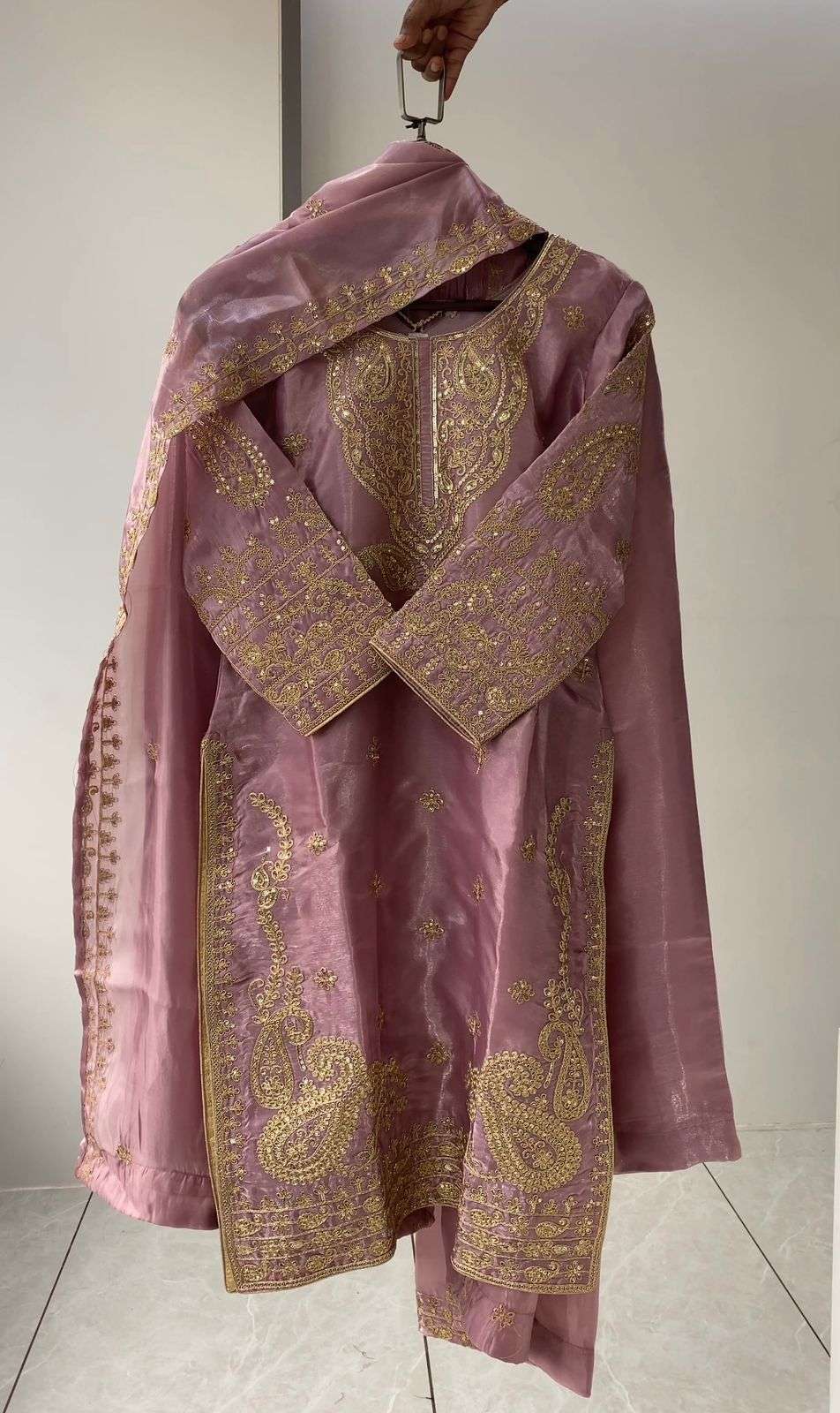 LG 2089 SILK HEAVY DESIGNER PARTY WEAR LADIES SUIT