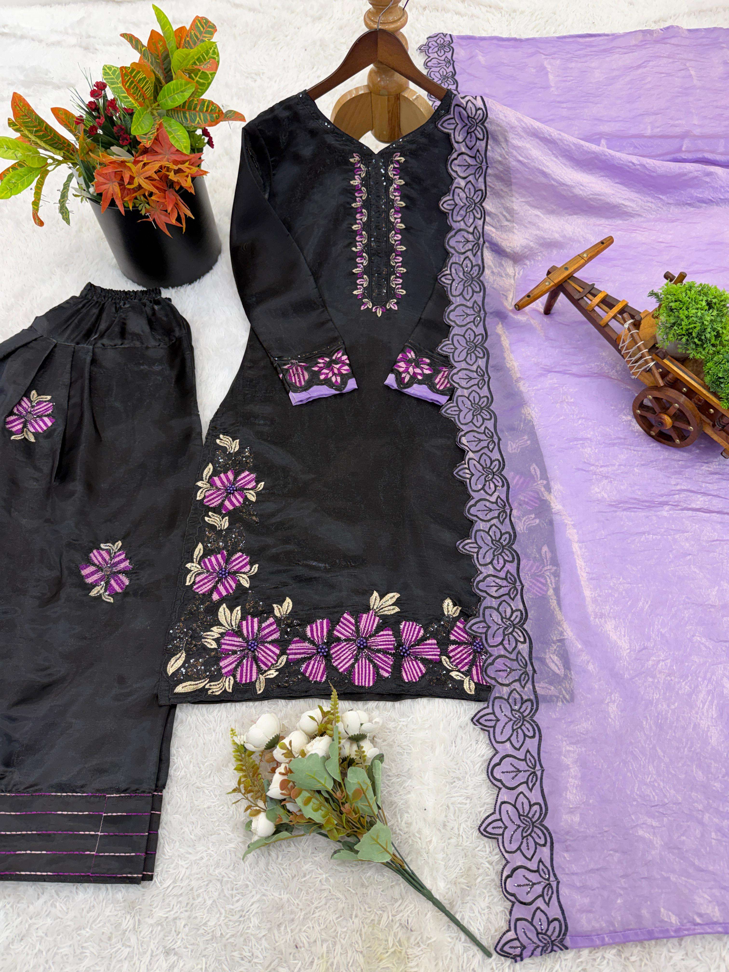 SR 1709 SILK BEAUTIFUL DESIGNER LOOK PAKISTANI STYLE SUIT