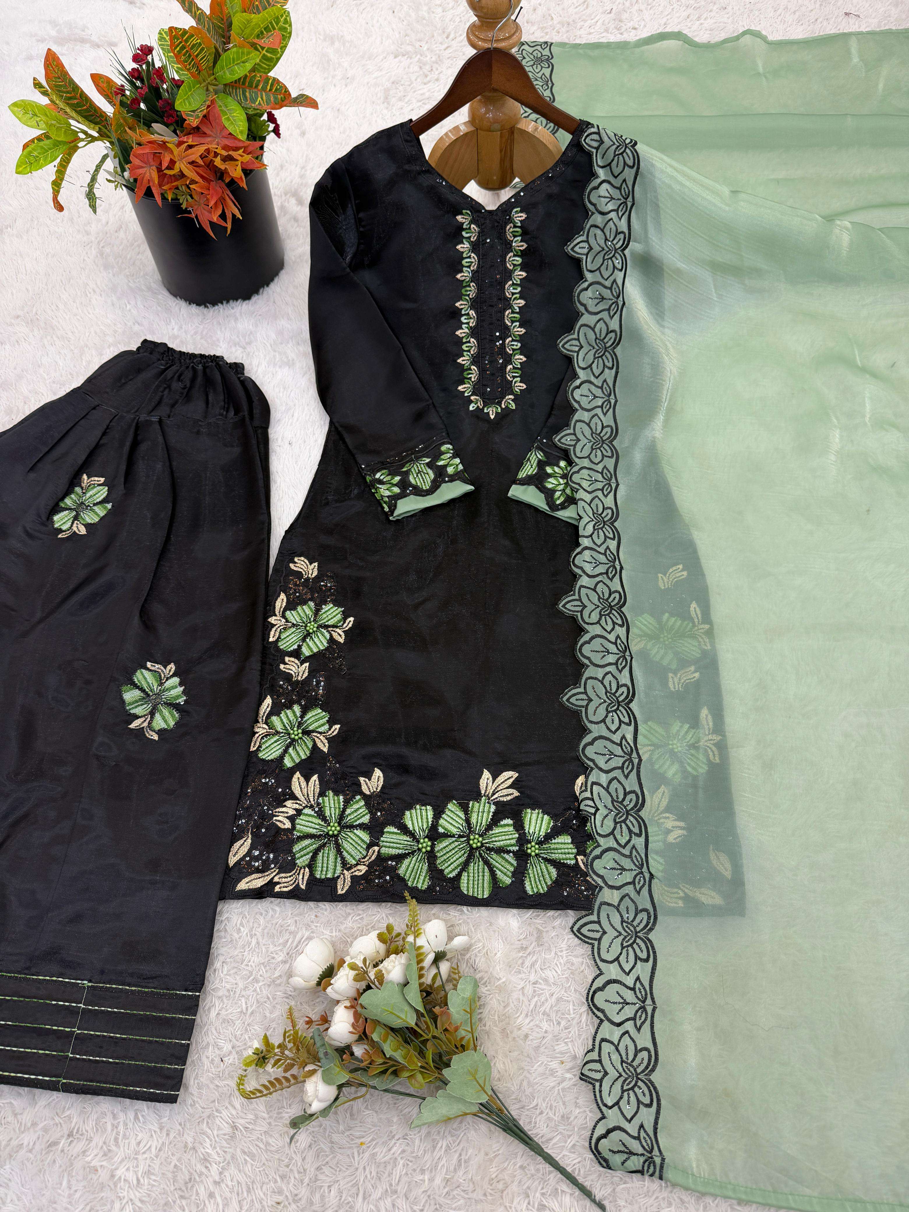 SR 1709 SILK BEAUTIFUL DESIGNER LOOK PAKISTANI STYLE SUIT