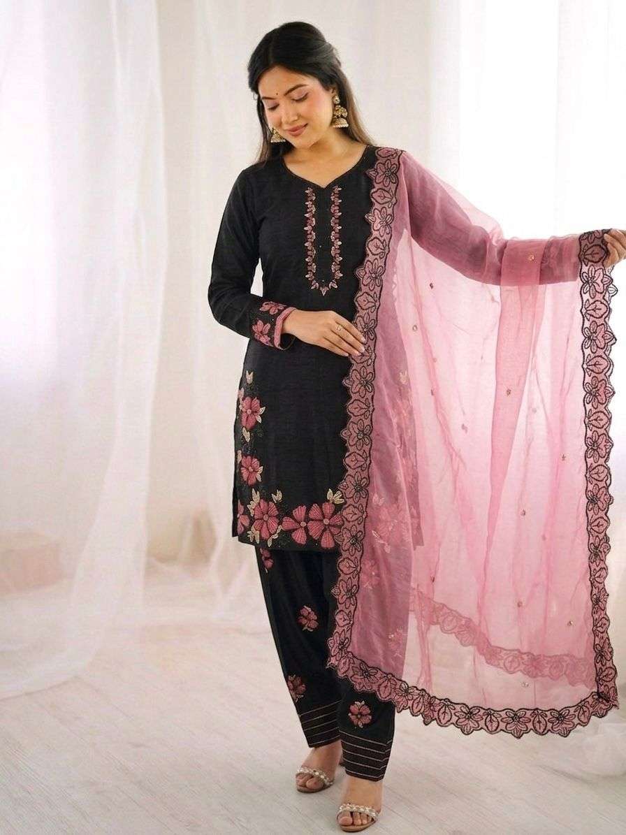 SR 1709 SILK BEAUTIFUL DESIGNER LOOK PAKISTANI STYLE SUIT