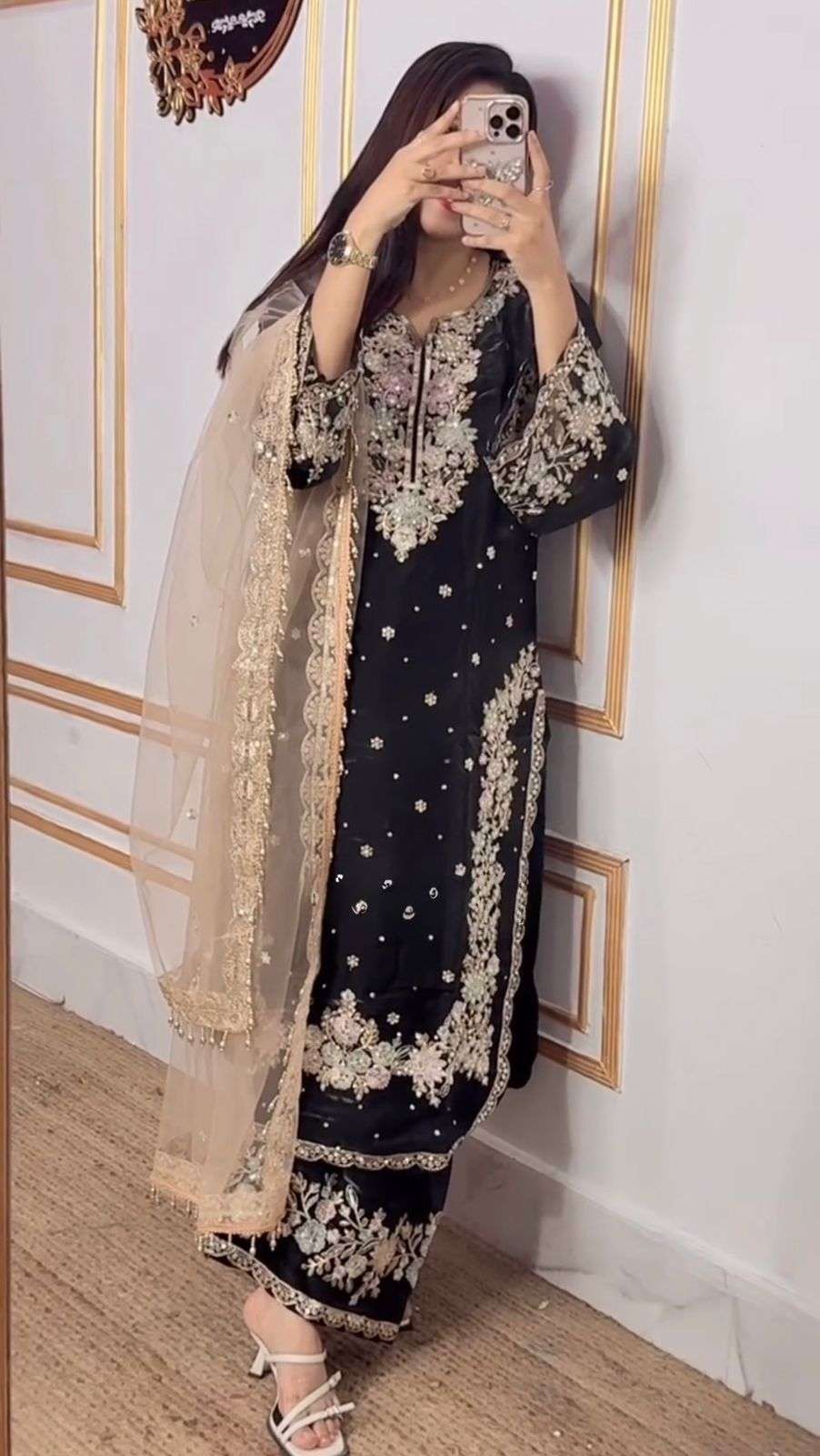 AD 199 SILK HEAVY DESIGNER WORK PARTY WEAR LOOK LADIES SUIT