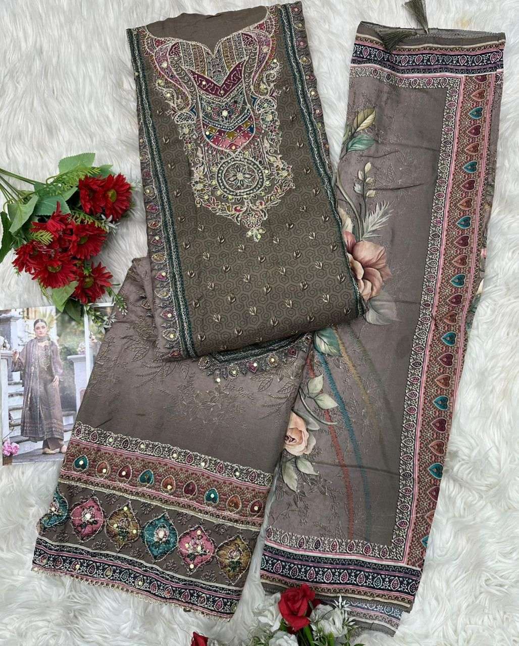 AMRUTVELA AT 223 VISCOSE DIGITAL PRINT WITH DESIGNER WORK SUIT