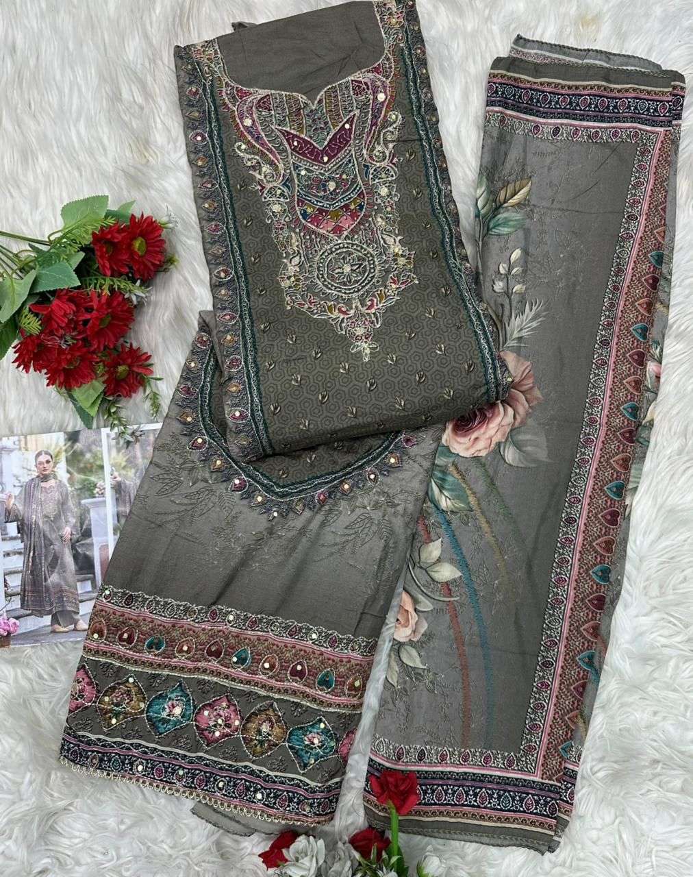 AMRUTVELA AT 223 VISCOSE DIGITAL PRINT WITH DESIGNER WORK SUIT