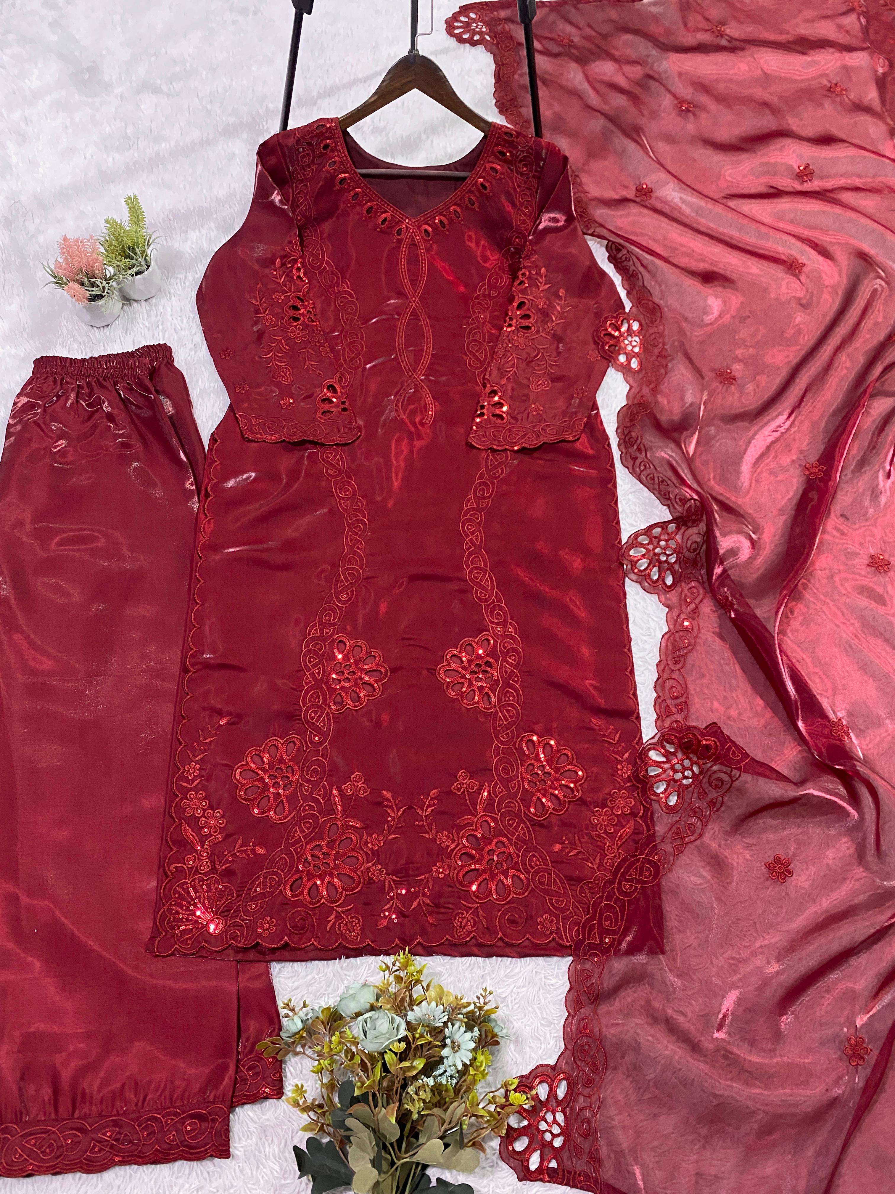 LG 2095 SILK BEAUTIFUL DESIGNER LOOK PARTY WEAR LADIES SUIT
