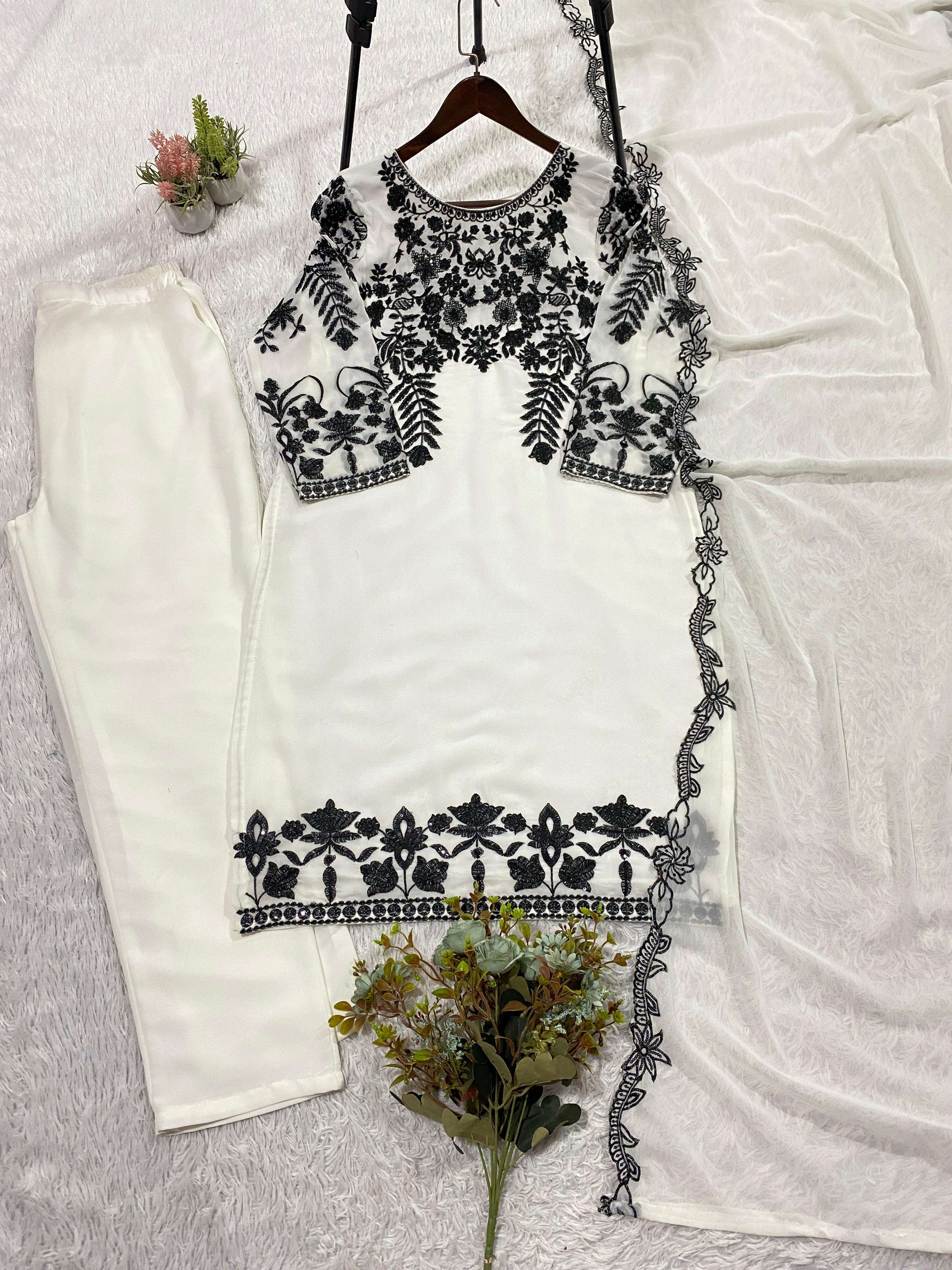 LG 2098 GEORGETTE SEQUENCE DESIGNER PARTY WEAR LADIES SUIT