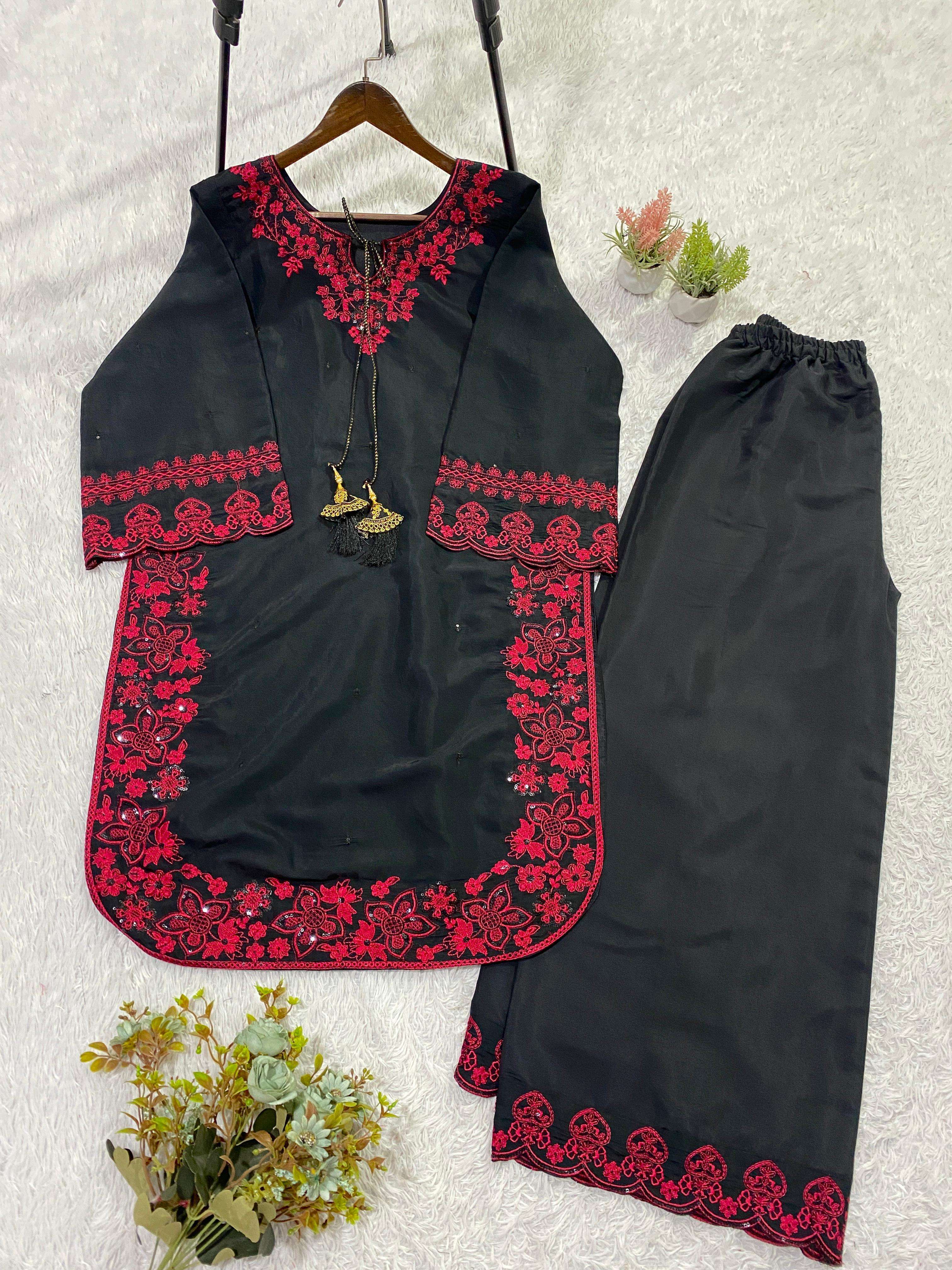 LG 2100 CREPE DESIGNER PAKISTANI STYLE KURTI WITH PLAZZO PAIR 