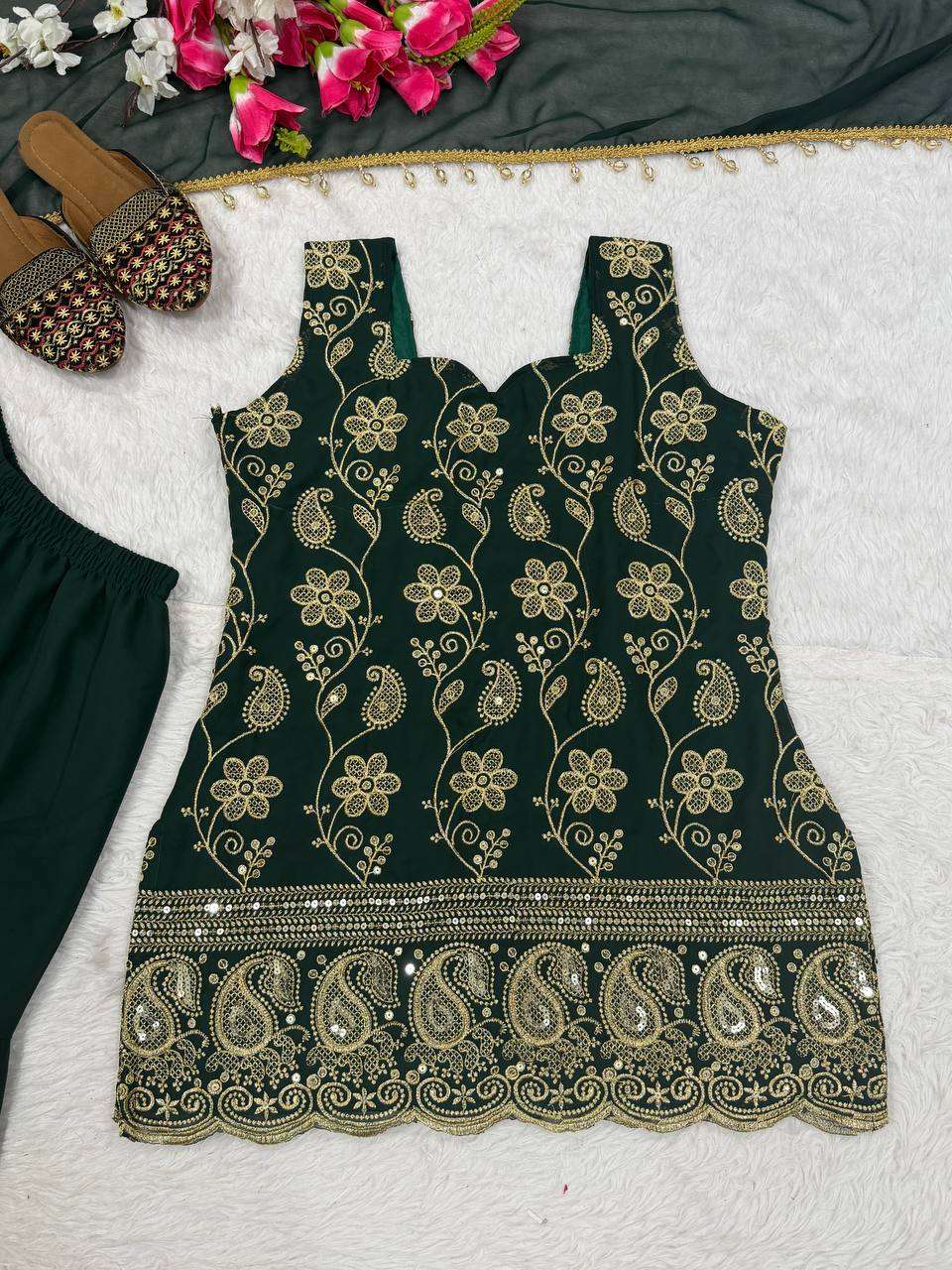 MD 3093 GEORGETTE HEAVY EMBROIDERED DESIGNER WEDDING WEAR LADIES SUIT