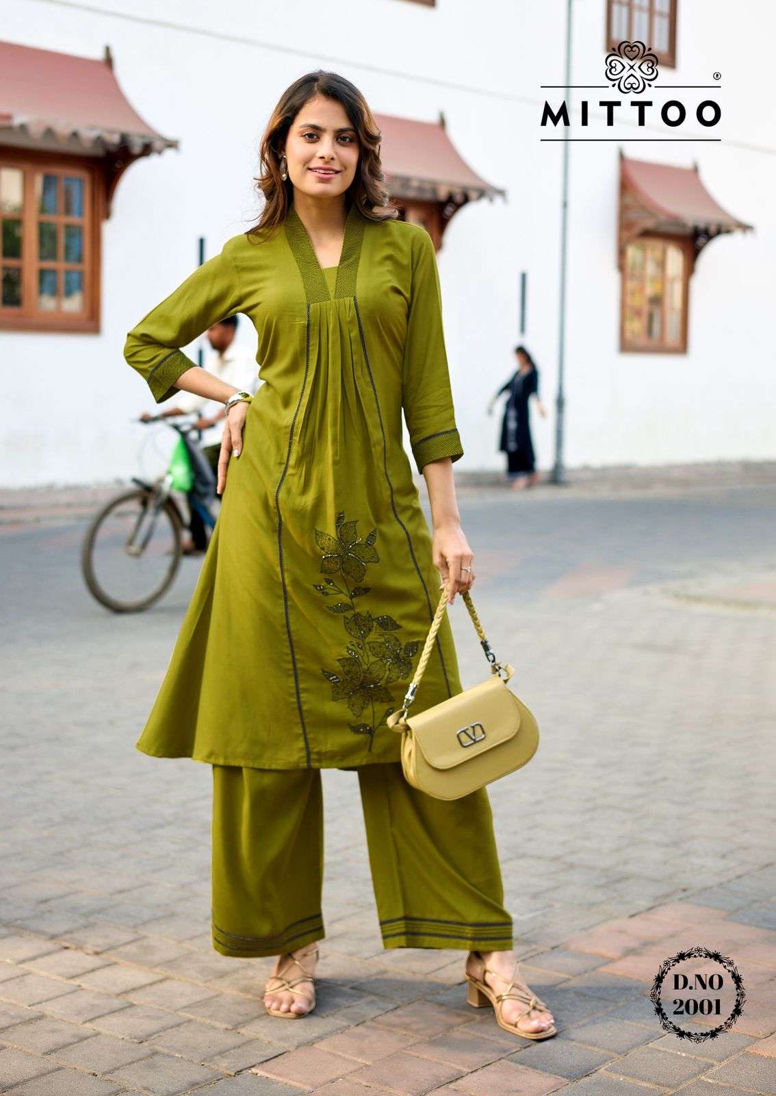 MITTOO IBAADAT RAYON FANCY PREETY LOOKS SUMMER WEAR LADIES KURTI WITH BOTTOM PAIR 