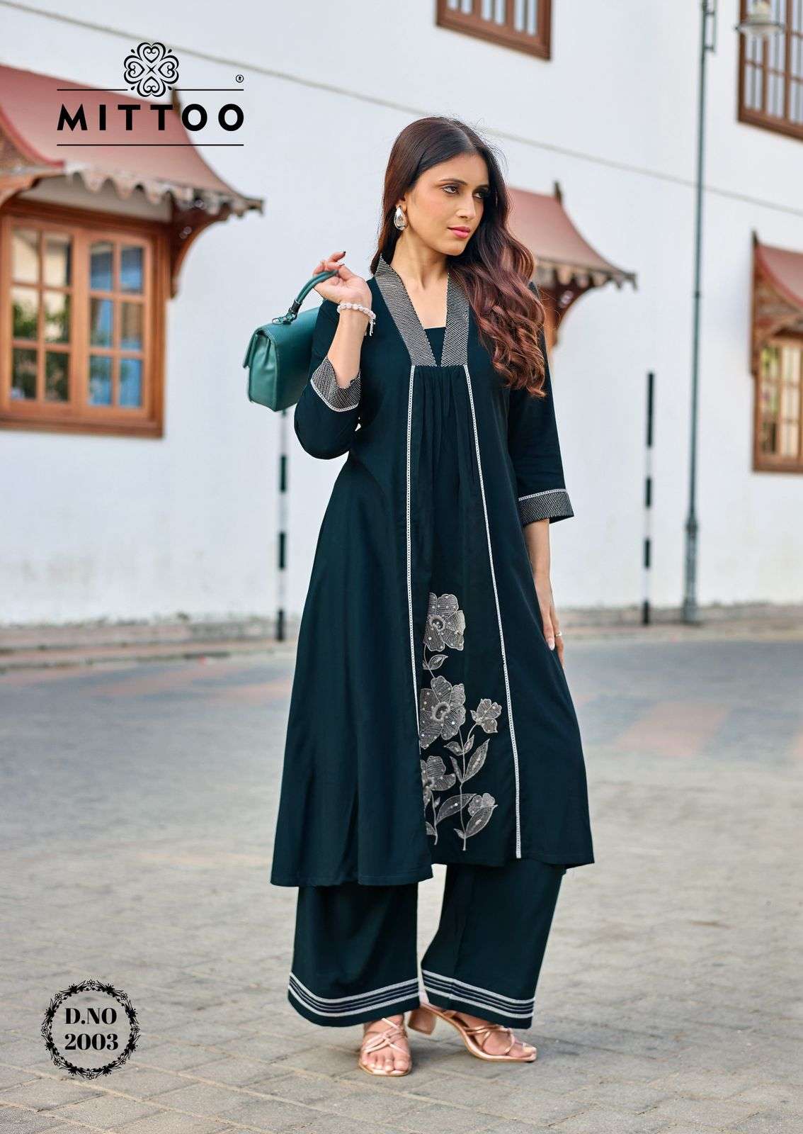MITTOO IBAADAT RAYON FANCY PREETY LOOKS SUMMER WEAR LADIES KURTI WITH BOTTOM PAIR 