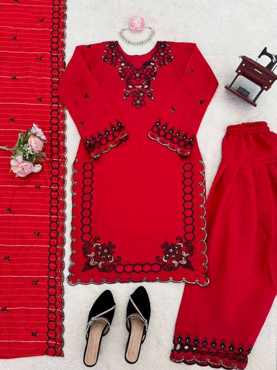 RTC 6018 CHANDERI SILK PREETY LOOK DESIGNER LADIES FUNCTION WEAR SUIT