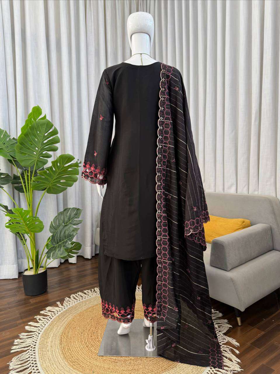 RTC 6018 CHANDERI SILK PREETY LOOK DESIGNER LADIES FUNCTION WEAR SUIT