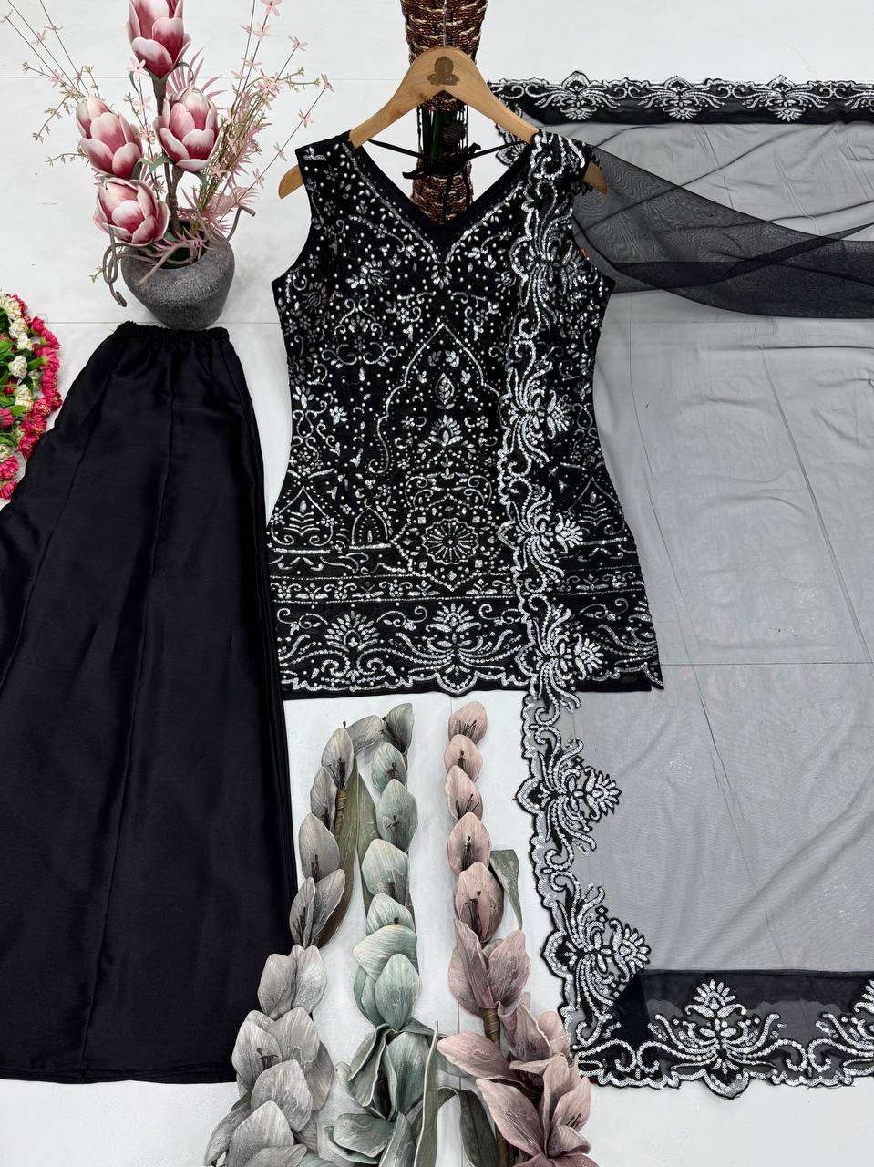 ST 203 GEORGETTE HEAVY GORGEOUS DESIGNER LOOK PARTY WEAR LADIES SUIT